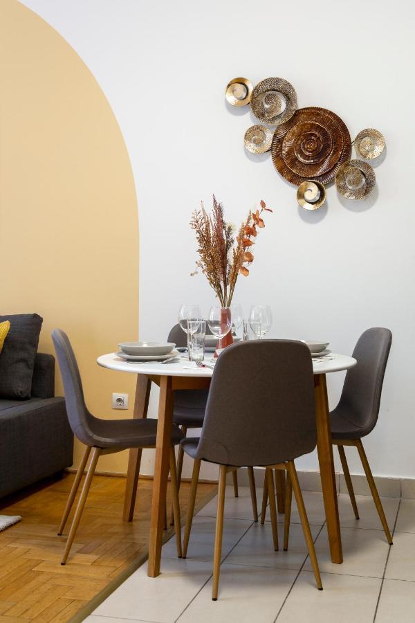 Cozy Home By Bella In The Heart Of Budapesta Exterior foto