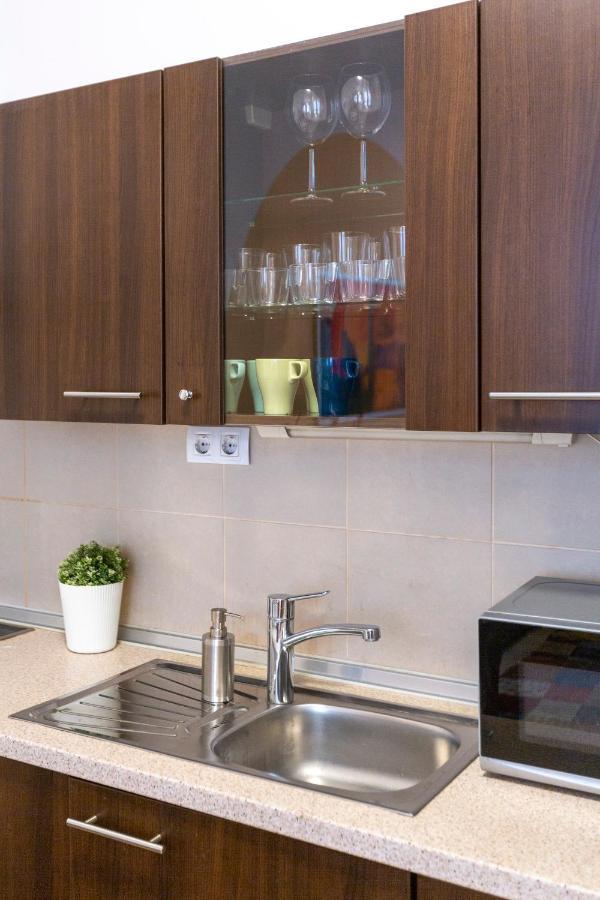 Cozy Home By Bella In The Heart Of Budapesta Exterior foto
